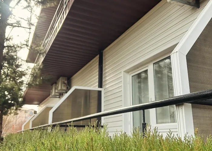 Tiara * 科斯蒂内什蒂