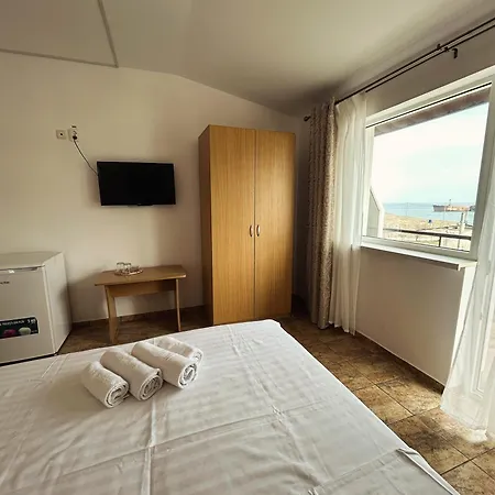 Tiara Guest house