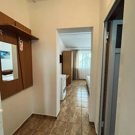 Tiara Guest house *